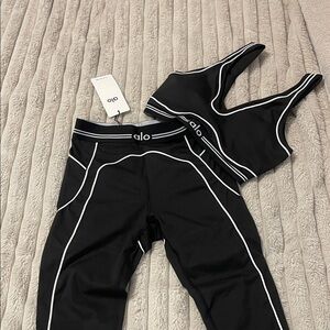 ALO Yoga Black Leggings with White Trim